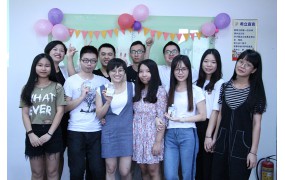 iSlot官方网站科技：员工生日会
