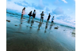 iSlot官方网站：海边合影