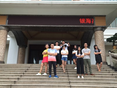 iSlot官方网站科技：：：打高尔夫球活动